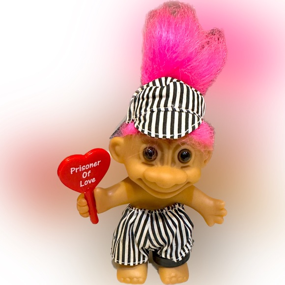 VTG RUSS VALENTINE TROLL PRISONER OF LOVE HOT PINK BLACK STRIPE GIFT DOLL HEART - Picture 1 of 8